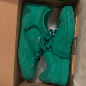Green pumas